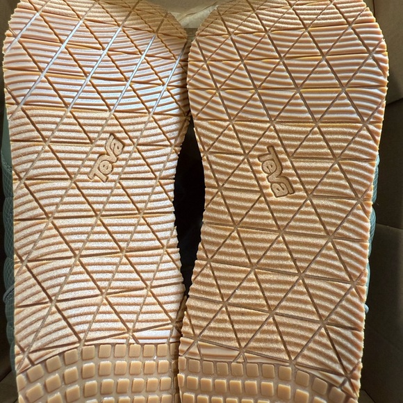 Teva Green Mid Platform Boots - Picture 3 of 7